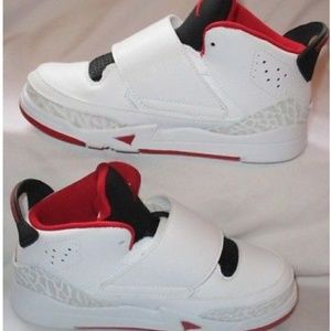 Jordon Son of BT Gym Red 512244-112 Size 8c